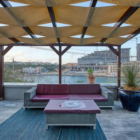 Апартаменты Sea-view Terrace Maisonette, Steps From Paceville By 360 Estates Сент Джулианс