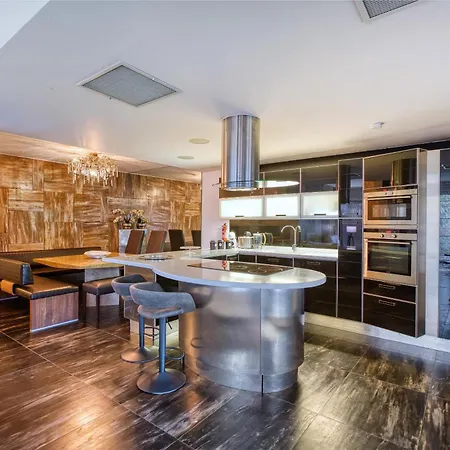 Sea-view Terrace Maisonette, Steps From Paceville By 360 Estates Апартаменты