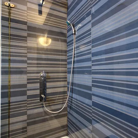 Sea-view Terrace Maisonette, Steps From Paceville By 360 Estates * Сент Джулианс