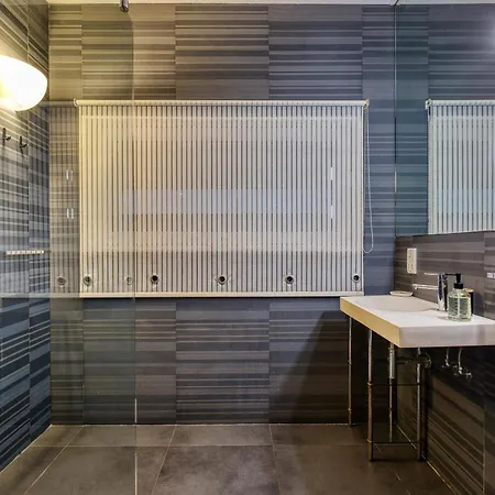 Sea-view Terrace Maisonette, Steps From Paceville By 360 Estates Apartament