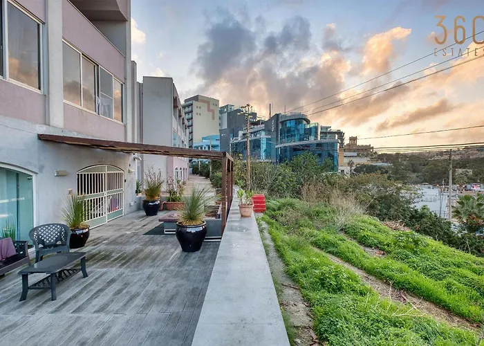 Sea-view Terrace Maisonette, Steps From Paceville By 360 Estates Διαμέρισμα Saint Julian's