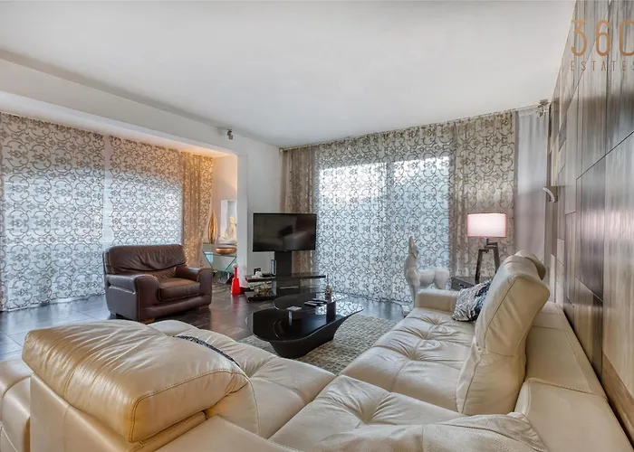 Sea-view Terrace Maisonette, Steps From Paceville By 360 Estates * Saint Julian's