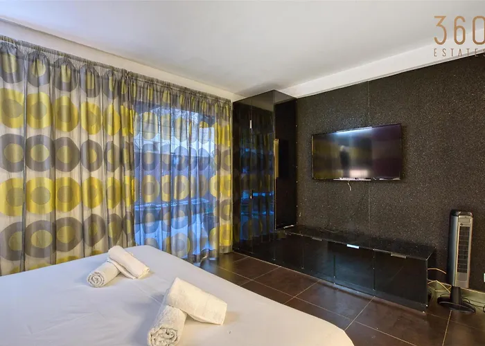 Sea-view Terrace Maisonette, Steps From Paceville By 360 Estates Διαμέρισμα Saint Julian's