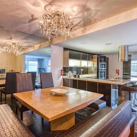 Sea-view Terrace Maisonette, Steps From Paceville By 360 Estates Saint Julian's
