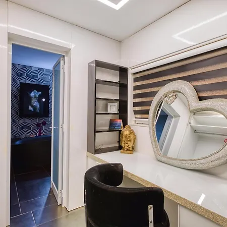 Apartament Sea-view Terrace Maisonette, Steps From Paceville By 360 Estates